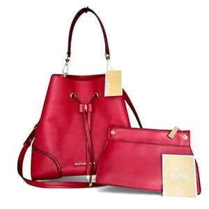 🆕 Michael Kors Mercer Gallery Red Bucket Bag